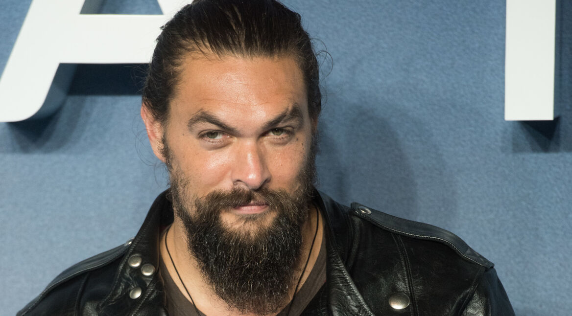 Jason Momoa als Schneemann