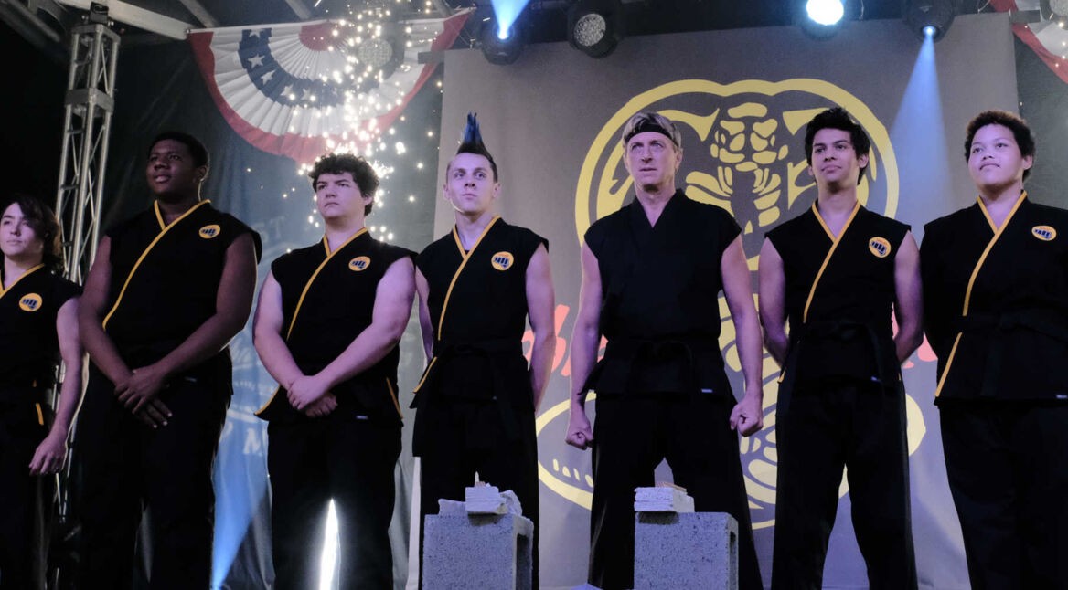 Der Cast von Cobra Kai bei Netflix