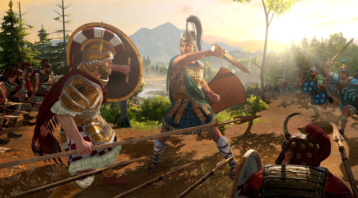 Die Spielfigur Aeneas kämpft im Spiel ": Troy: A Total War Saga" mit dem Schwert gegen einen beschildeten Feind.