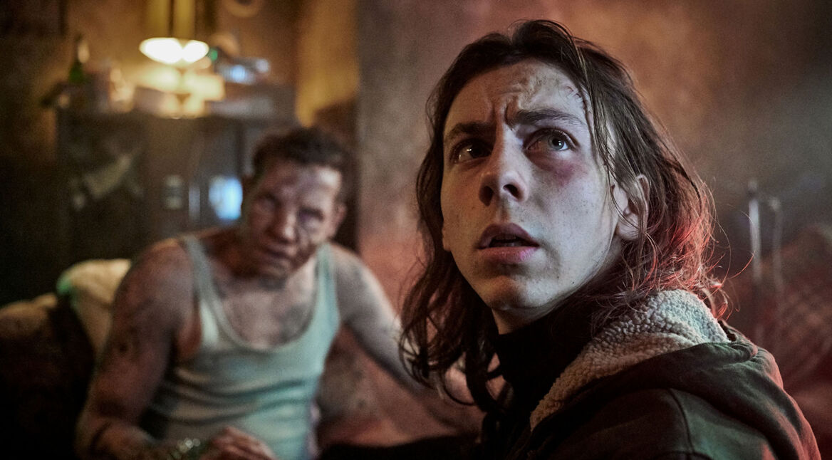 Tristan Göbel als Juri in der Serie "Hausen"