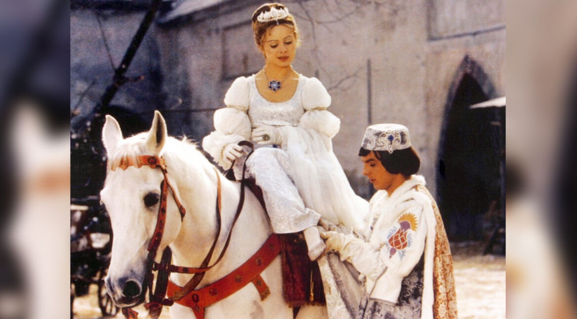 Drei Haselnüsse für Aschenbrödel