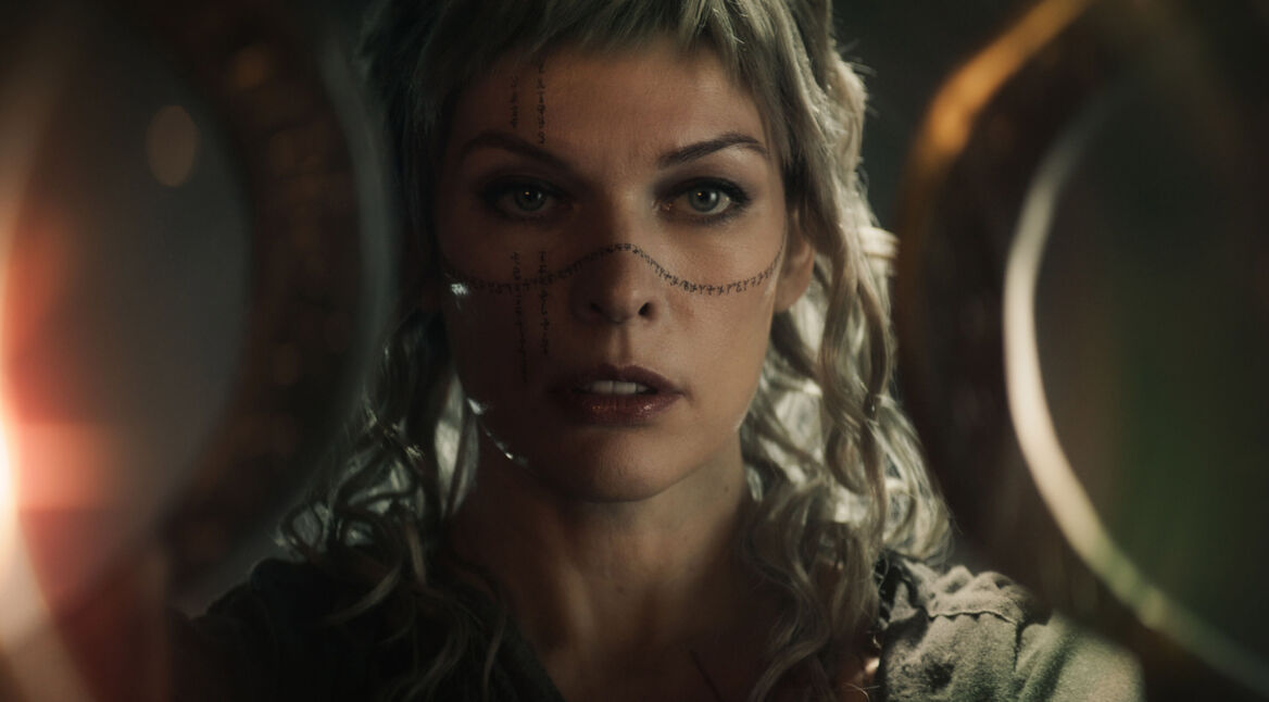 Im Artikel über Die besten Filme mit Milla Jovovich siehst du die Schauspielerin als Hexe Gray Alys in In the Lost Lands