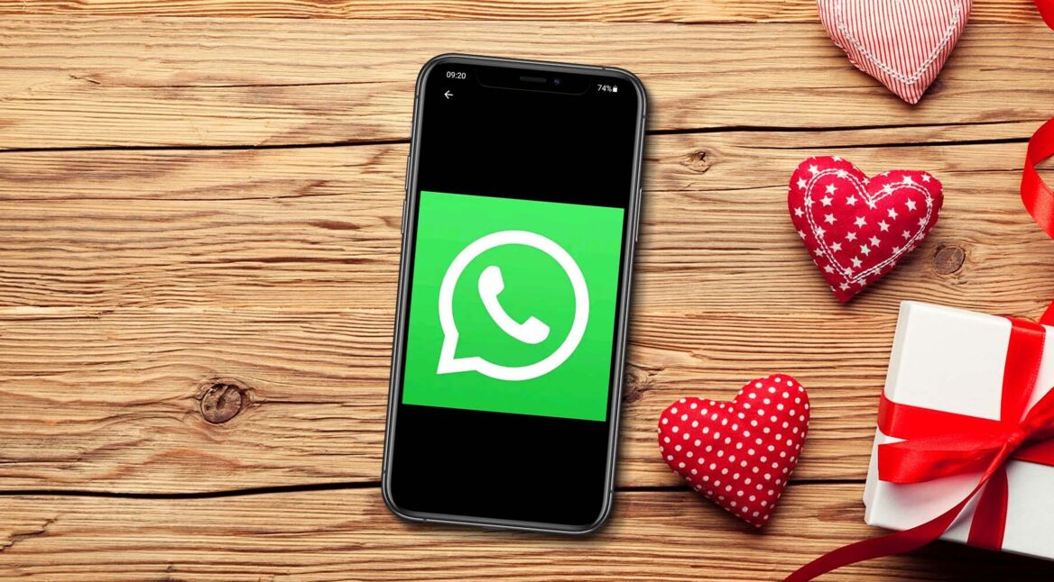 WhatsApp-Logo mit Herzen