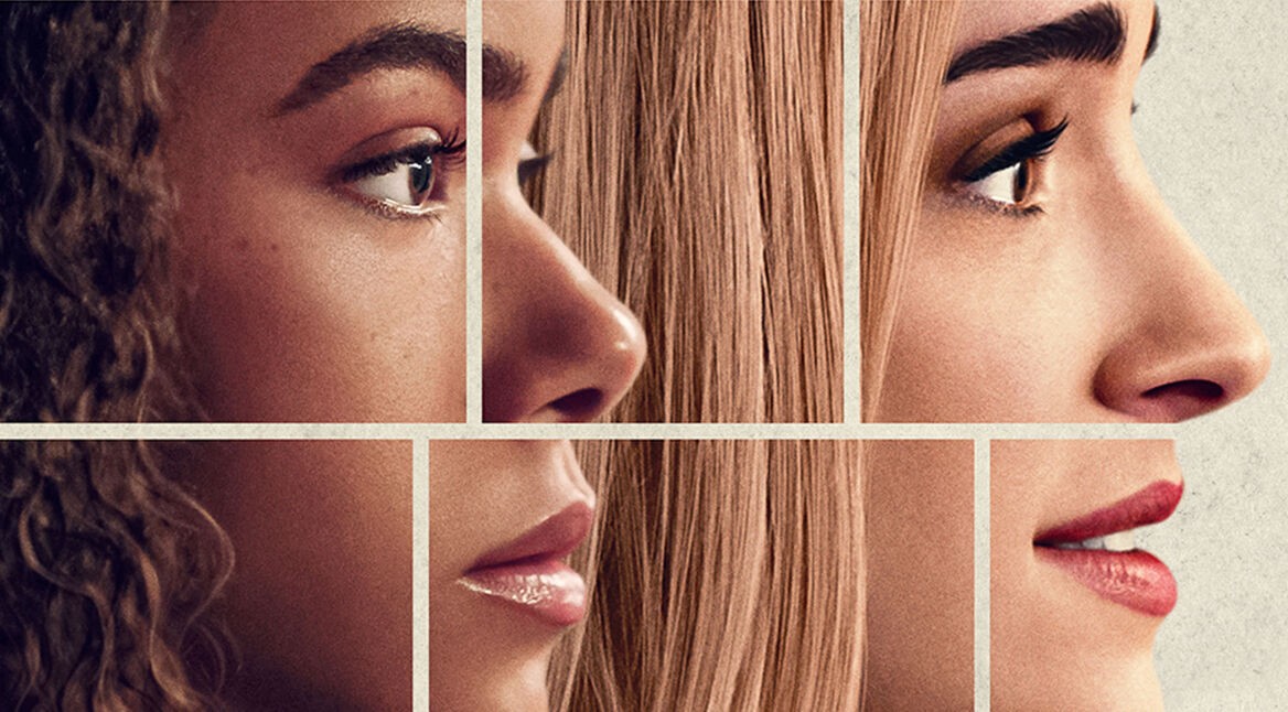 Brianne Howey und Antonia Gentry in Ginny & Georgia