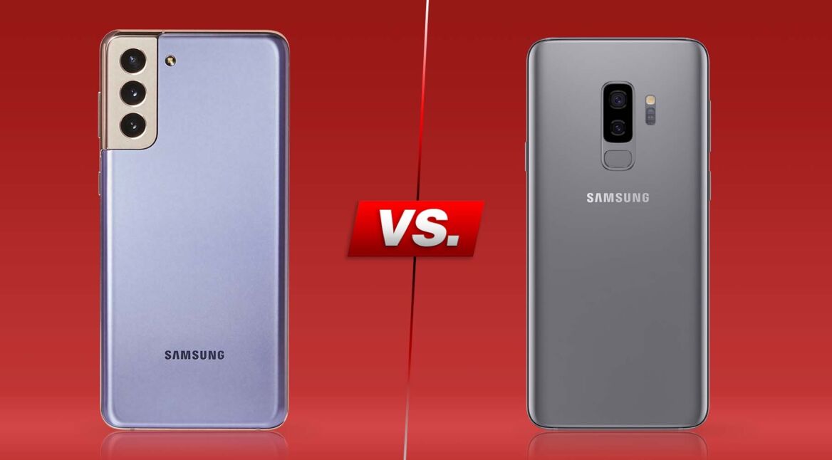 Galaxy S21+ und Galaxy S9+ nebeneinander von hinten
