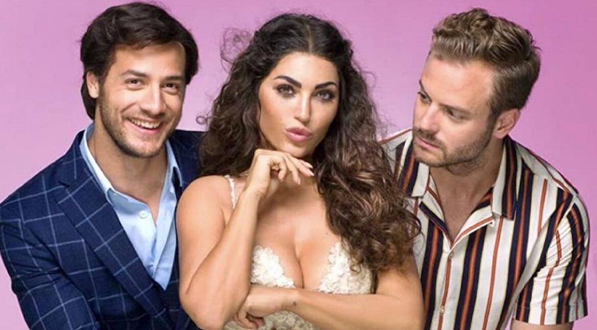 Der Cast von Just Say Yes