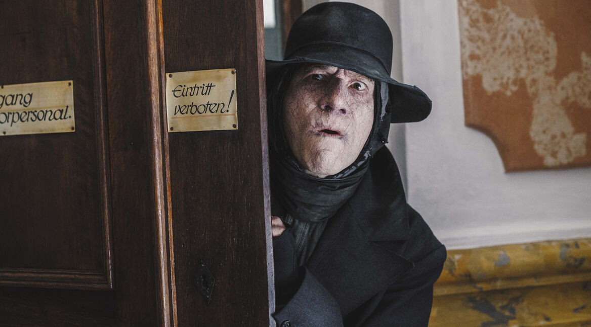 Der Boandlkramer (Michael "Bully" Herbig) im Film "Der Boandlkramer und die ewige Liebe".