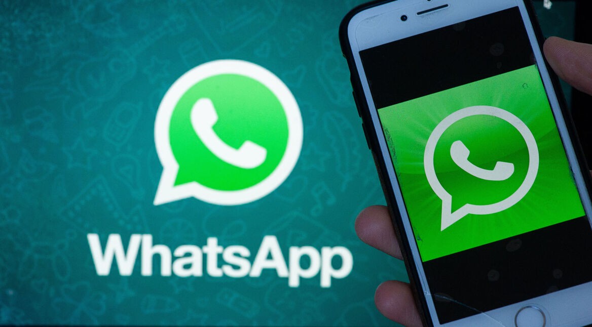 WhatsApp-Symbol auf einem Smartphone