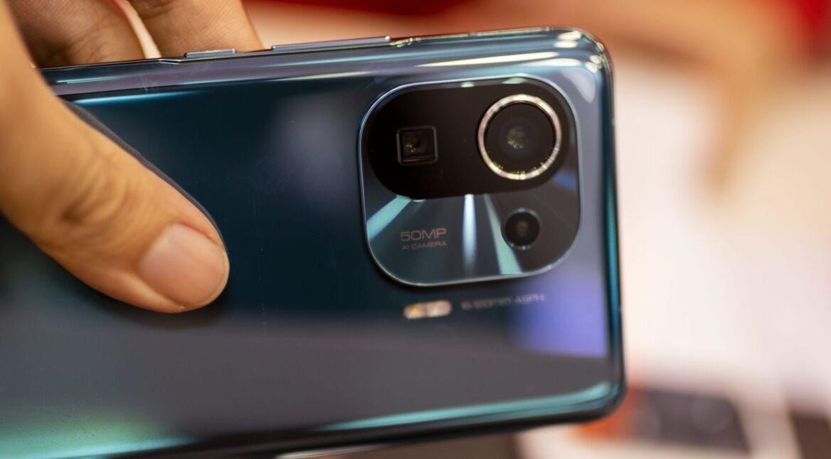 Die Rückseite des Xiaomi Mi 11 Pro