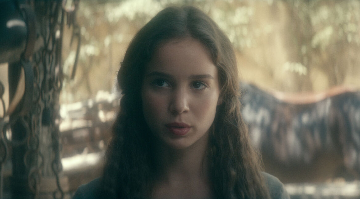 ALBA BAPTISTA als Ava in Warrior Nun Staffel 1