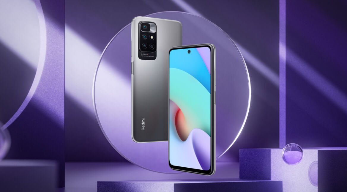 Xiaomi Redmi 10 in Grau von beiden Seiten vor violettem Hintergrund