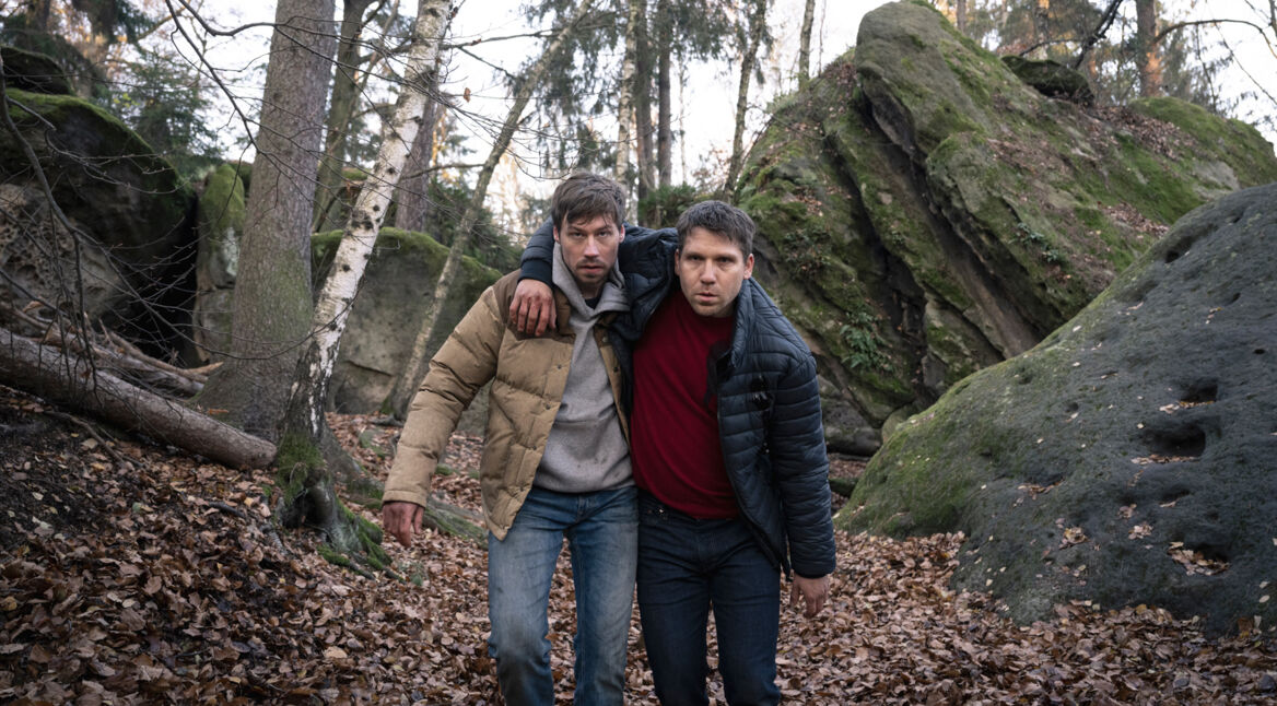 David Kross und Hanno Koffler in Prey