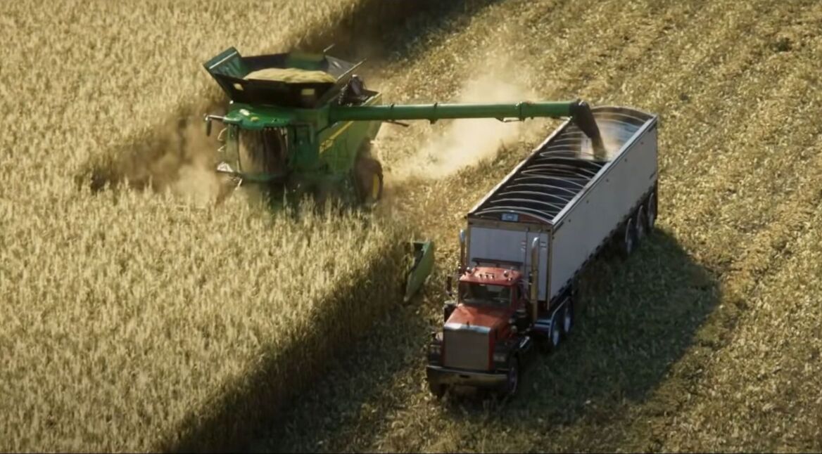 Szene aus dem Trailer zu "Landwirtschafts-Simulator 22"