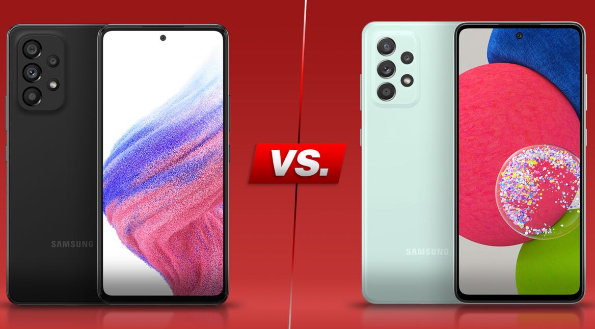 Zwei Smartphones Galaxy A53 5G und Galaxy A52s 5G nebeneinander vor rotem Hintergrund