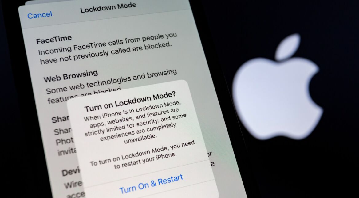 iPhone-Display mit Lockdown Mode