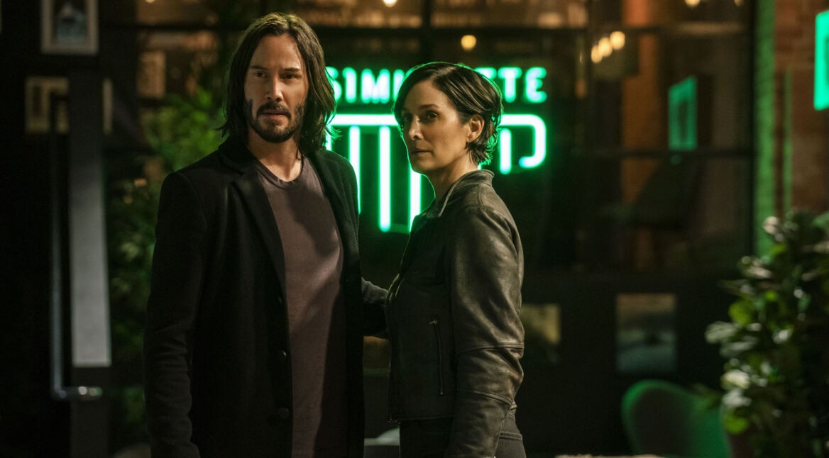 Neo und Trinity im vierten Teil von Matrix