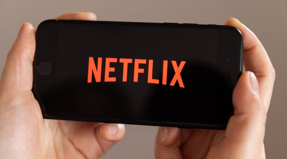 Netflix-Logo auf Smartphone