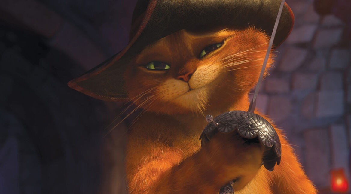 Der gestiefelte Kater hält seinen Degen und lächelt verwegen