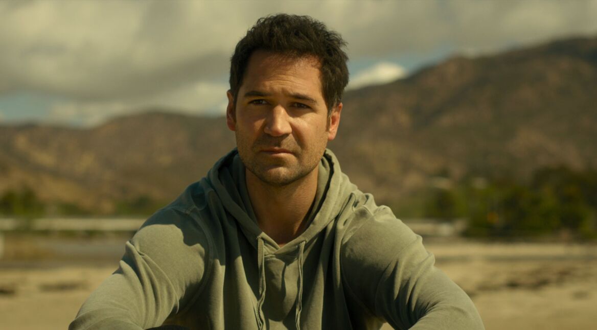 Manuel Garcia-Rulfo in "The Lincoln Lawyer"