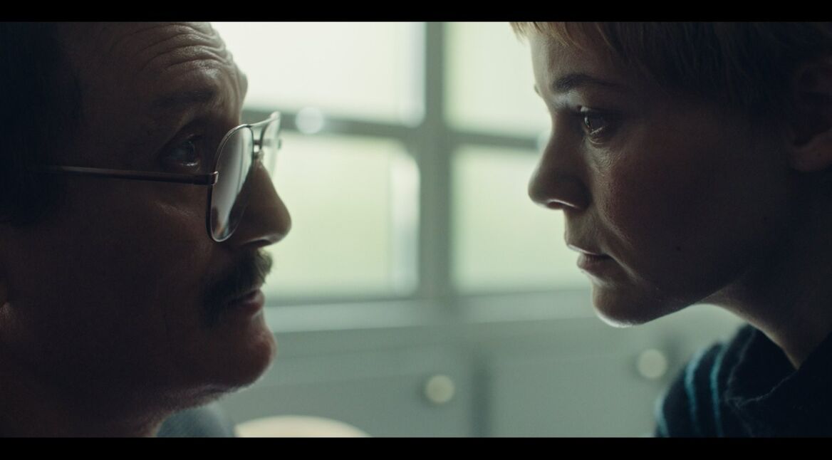 Ein Mann und eine Frau im Profil