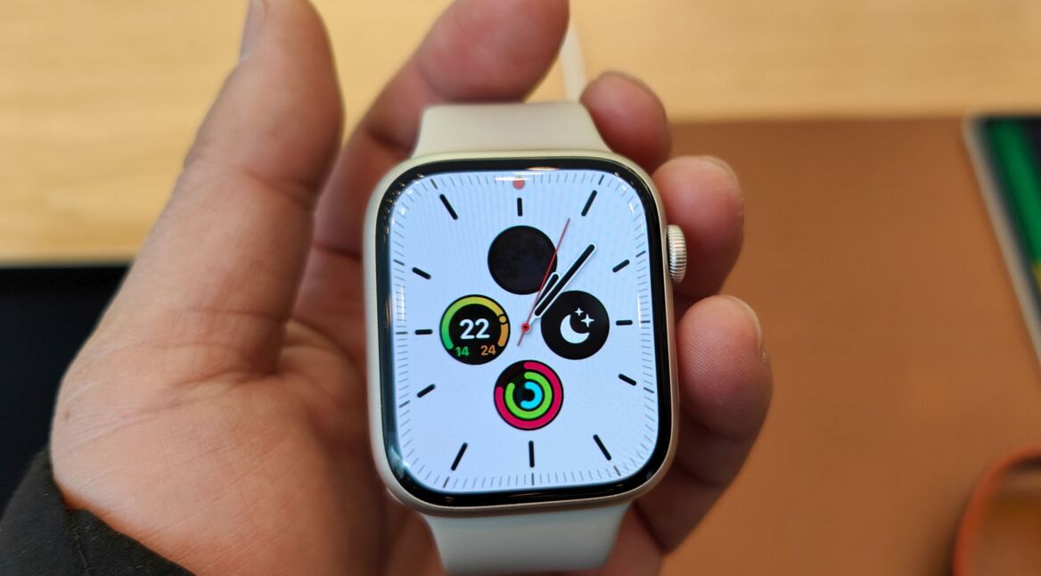 Apple Watch 8