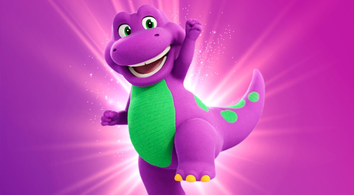 lila Dino Barney springt begeistert in die Luft