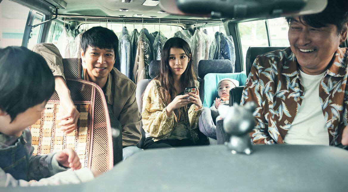 die truppe von broker im transporter