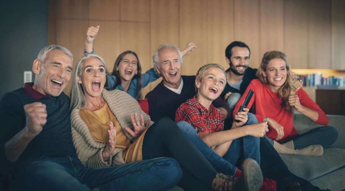 familie guckt zusammen gigatv gigatv angebote