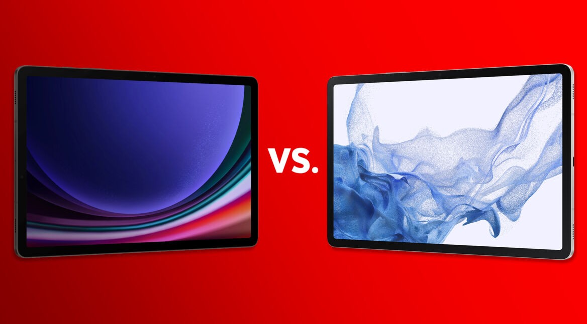 Galaxy Tab S9 und Galaxy Tab S8 liegend vor rotem Hintergrund