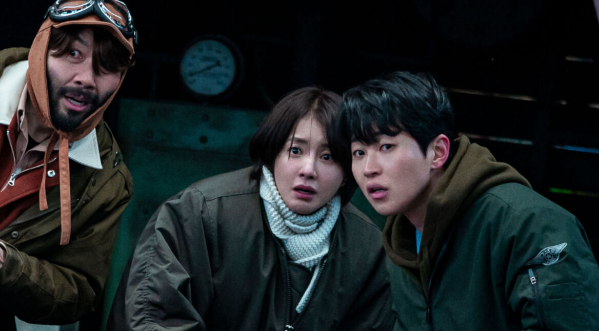 Zombieverse bei Netflix: Ro Hong-chul, Lee Si-young und DinDin