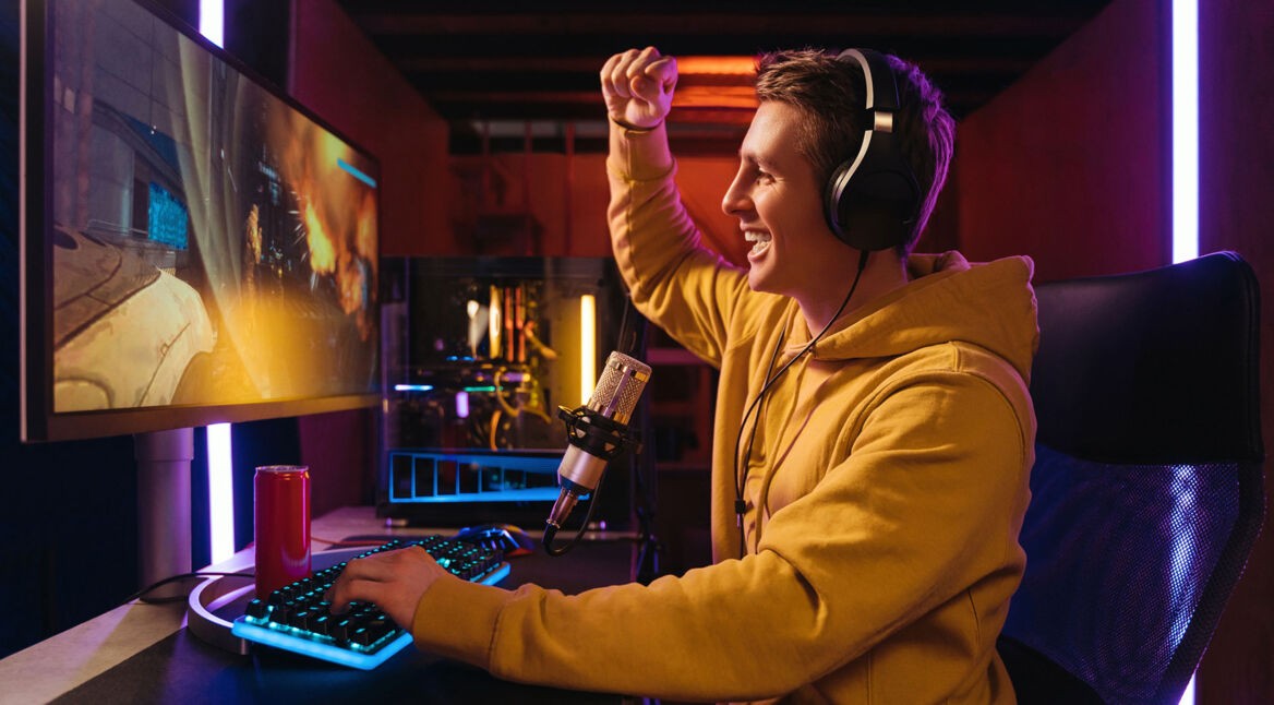 youtuber filmt lets play