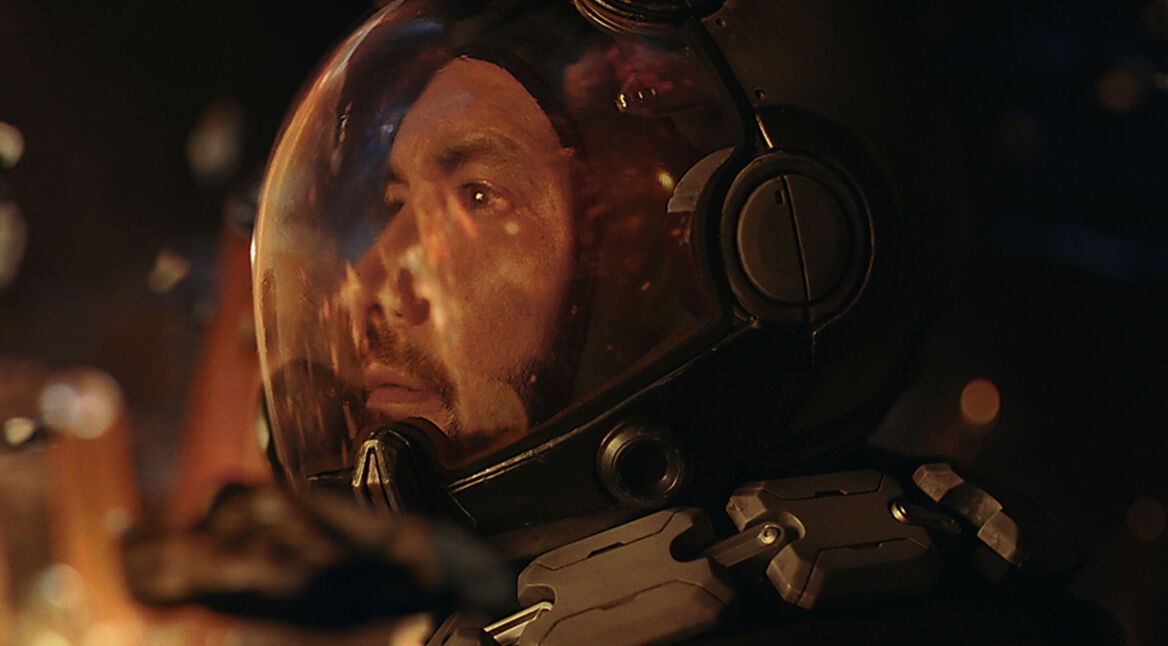 starfield astronaut blickt in ferne