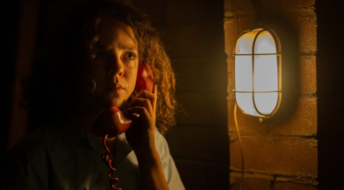 Szene aus der Netflix-Serie "Boy Swallows Universe"