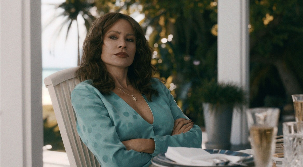 sofia vergara als griselda in griselda netflix