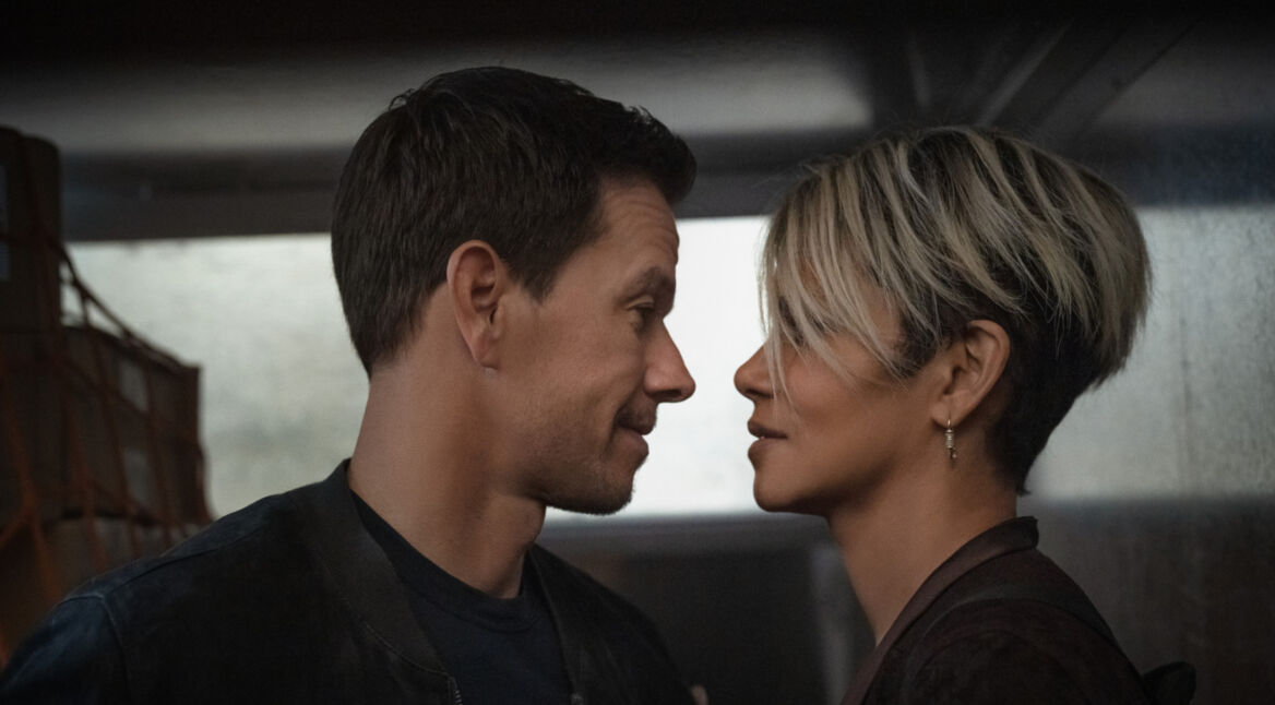 Mark Wahlberg und Halle Berry in The Union