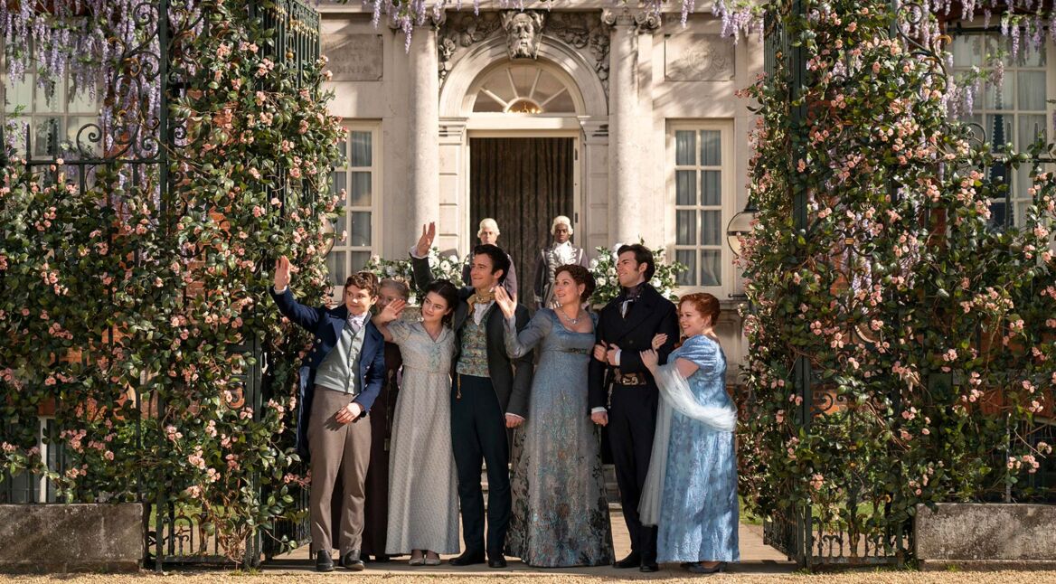 bridgerton-staffel-5-featured-die-familie-winkt-2024-netflix-inc