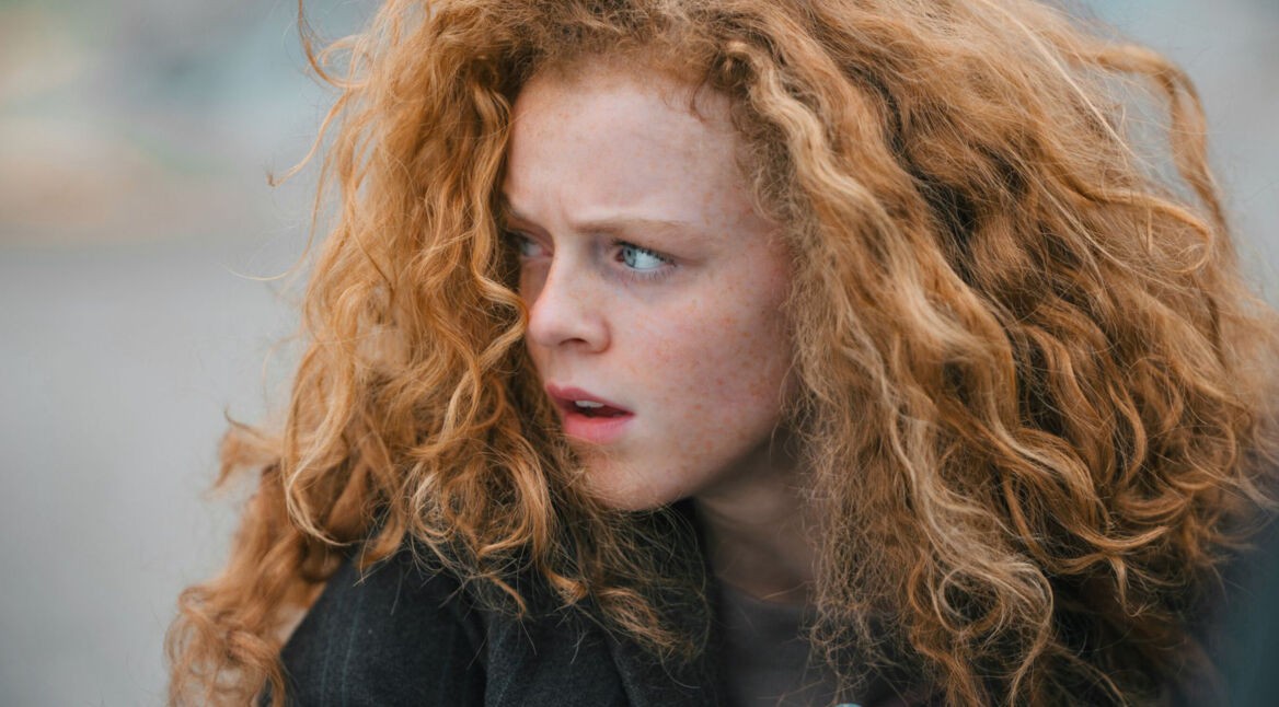 Alexa Goodall in Momo