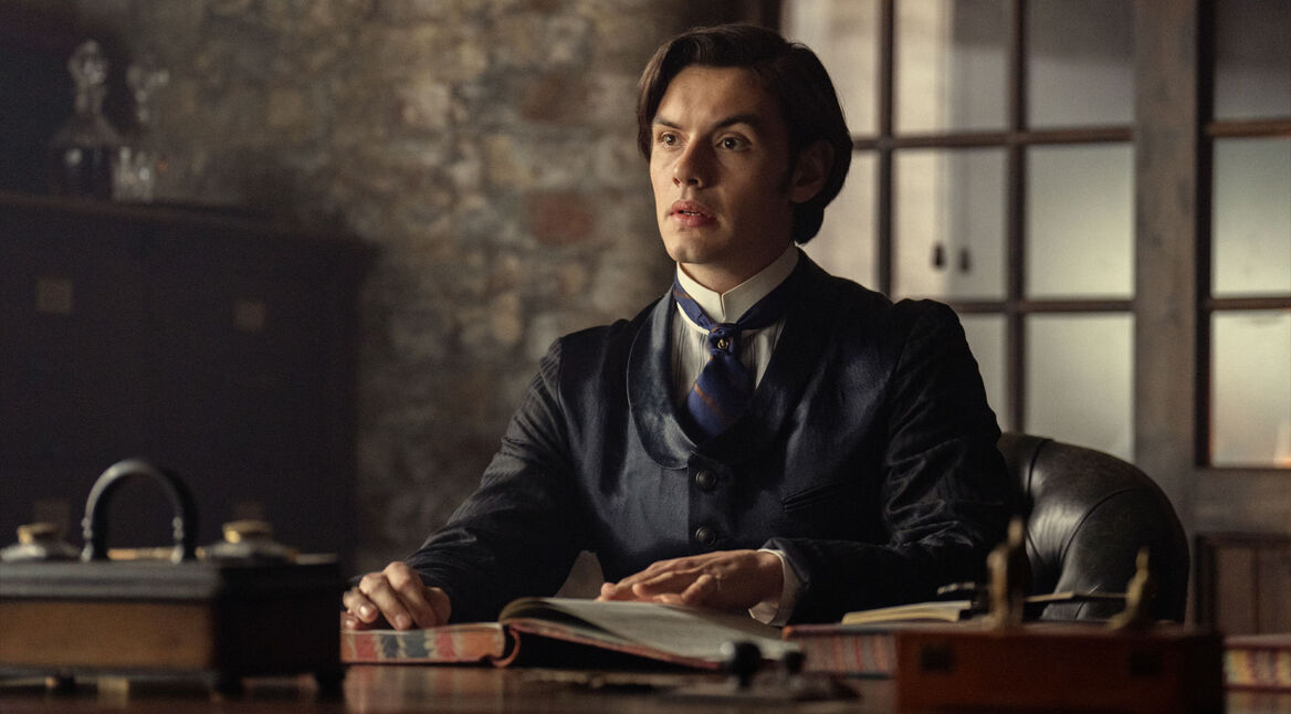 Louis Partridge in Hpuse of Guinness