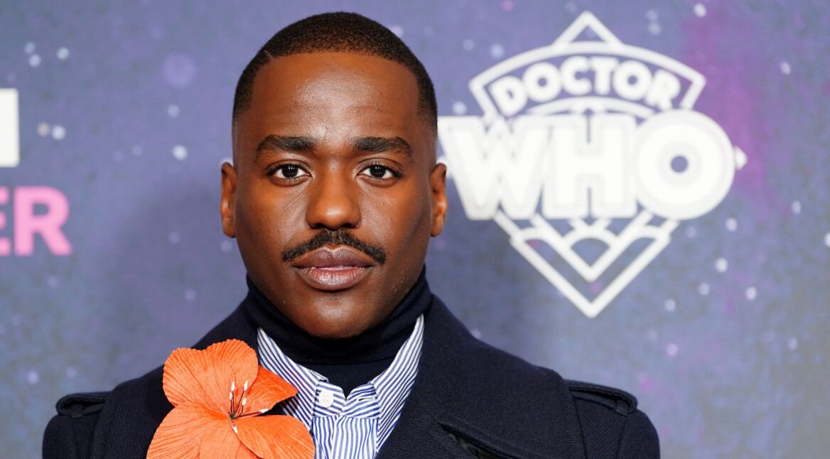 "Dr. Who"-Hauptdarsteller Ncuti Gatwa bei der Premiere der neuen Staffel der Hauptserie.