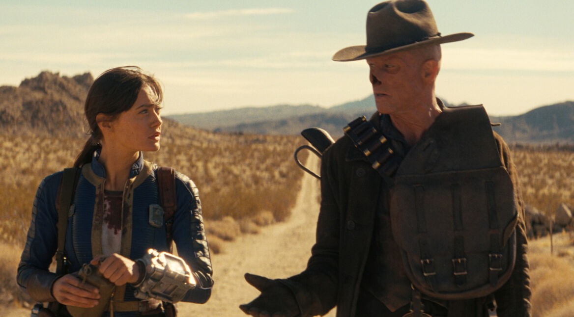 Walton Goggins und Ella Purnell in Fallout