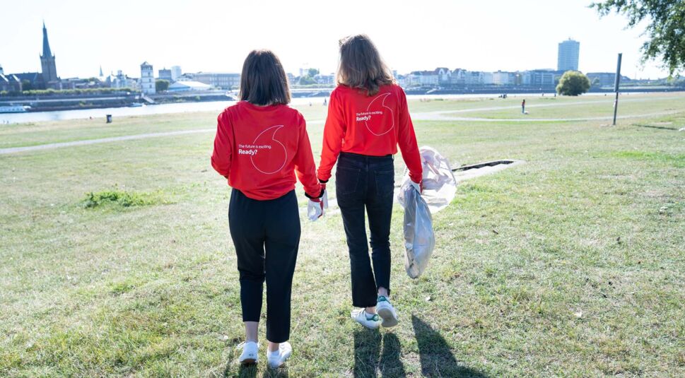 Rhine Clean Up in Düsseldorf mit Vodafone