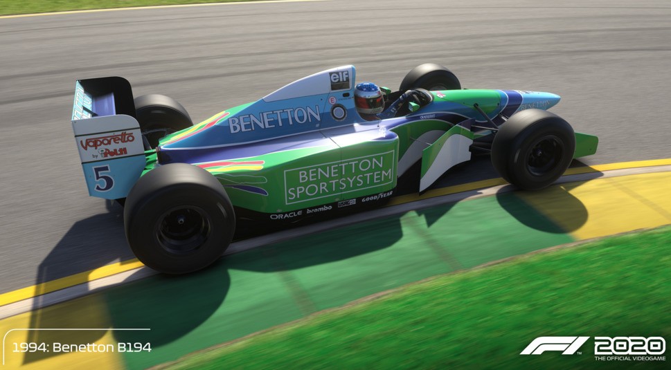 Blauer Rennwagen auf der Strecke in Melbourne in F1 2020