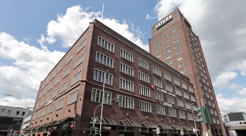 Saturn E-Arena Xperion am Kölner Hansaring