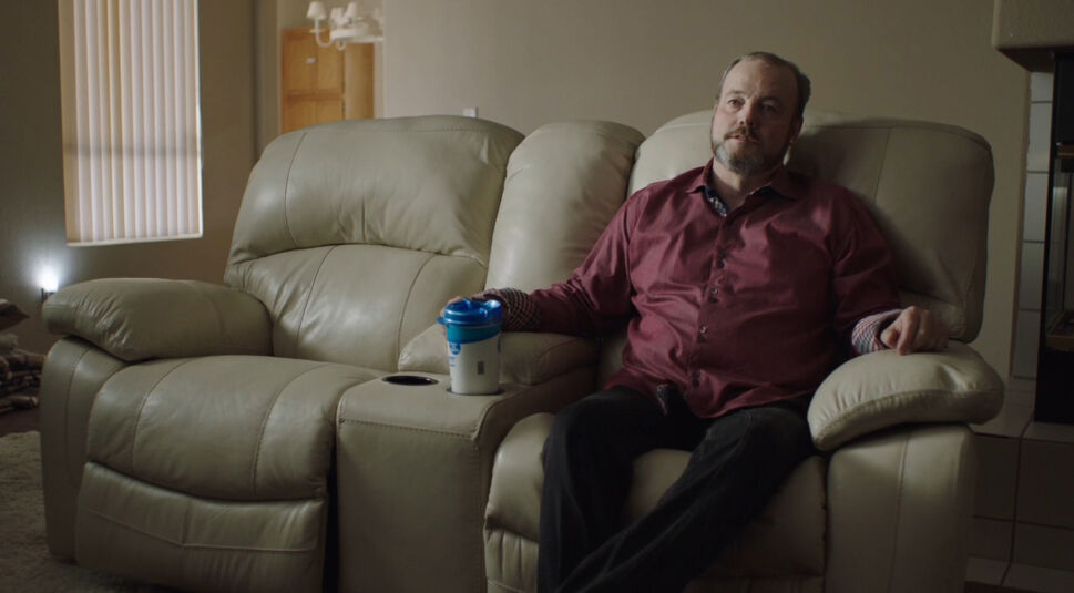 John Bobbitt gibt ein Interview