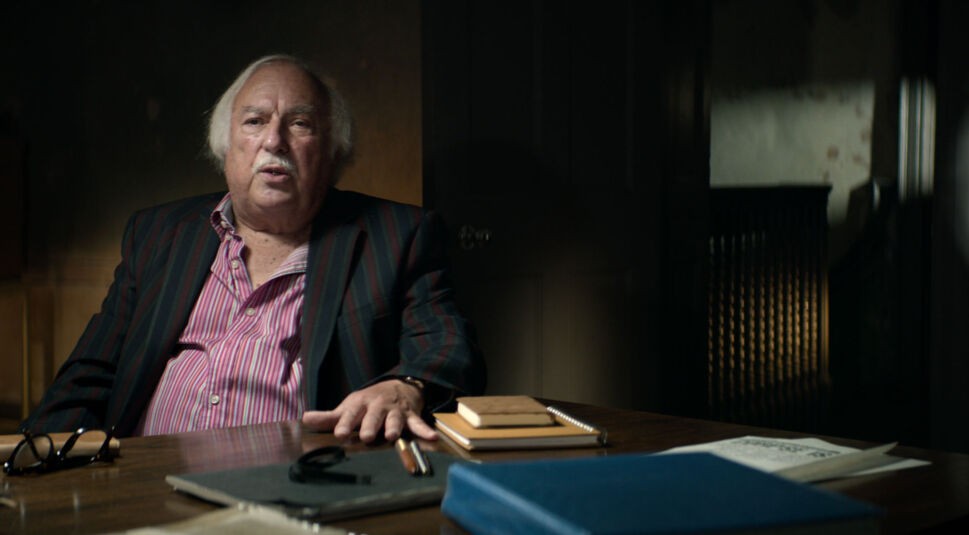 Journalist Douglas Bence (Daily Mirror) kommt in der Doku zu Wort.