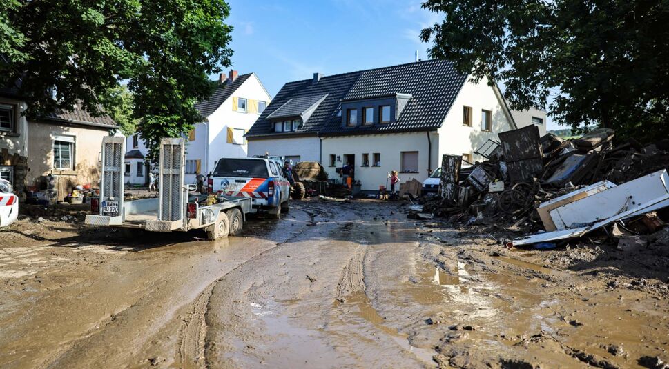 Ein vom Hochwasser betroffenes Wohngebiet wurde überschwemmt.