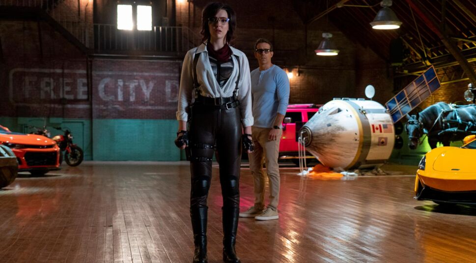 Free Guy mit Ryan Reynolds und Jodie Comer