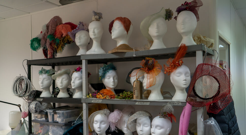 Hüte und Kopfbedeckungen für Bridgerton /Fakten zu Bridgerton