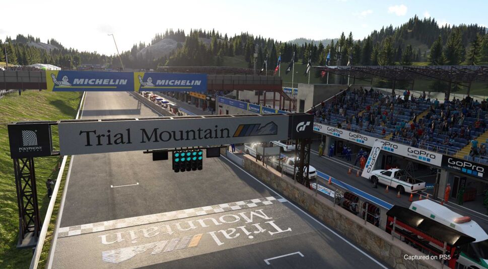 Die Rennstrecken wie der Trial Mountain Circuit in Gran Turismo 7