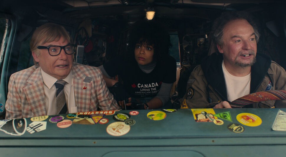 Mike Myers und Lydia West in Pentaverate